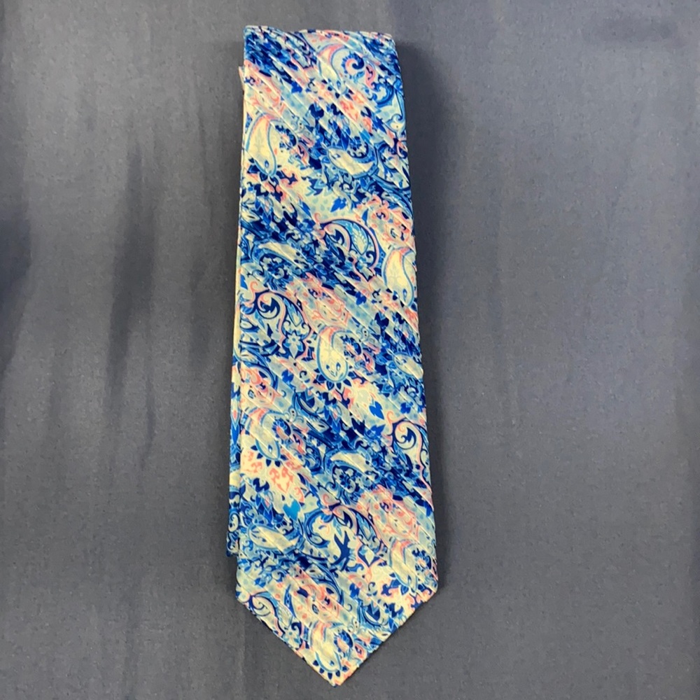 Italian Vitaliano Pleaded tie